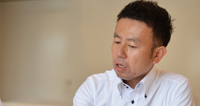 富谷 渉