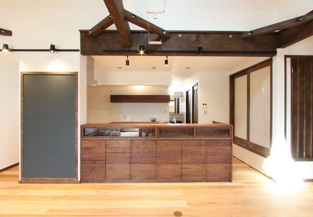 平屋で二世帯住宅は可能？トラブル防止のための間取りの工夫とは？